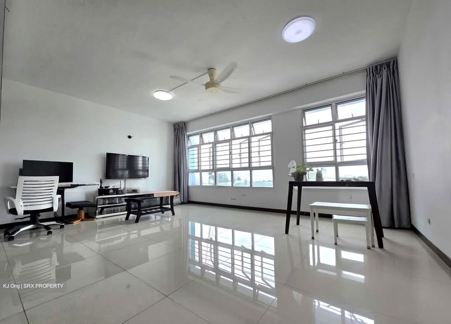 Blk 165B Yung Kuang Court (Jurong West), HDB 5 Rooms #557777881